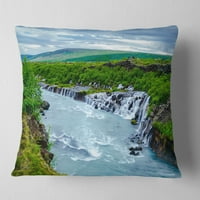 Designart Hraunfossar Waterfall Izland - Modern táj nyomtatott dobó párna - 18x18